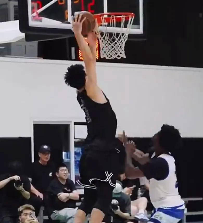 友博棋牌 -广东宏远发布备战花絮；今晨远射贴柱；NBA季后赛任务艰巨；球队文化再被提及 